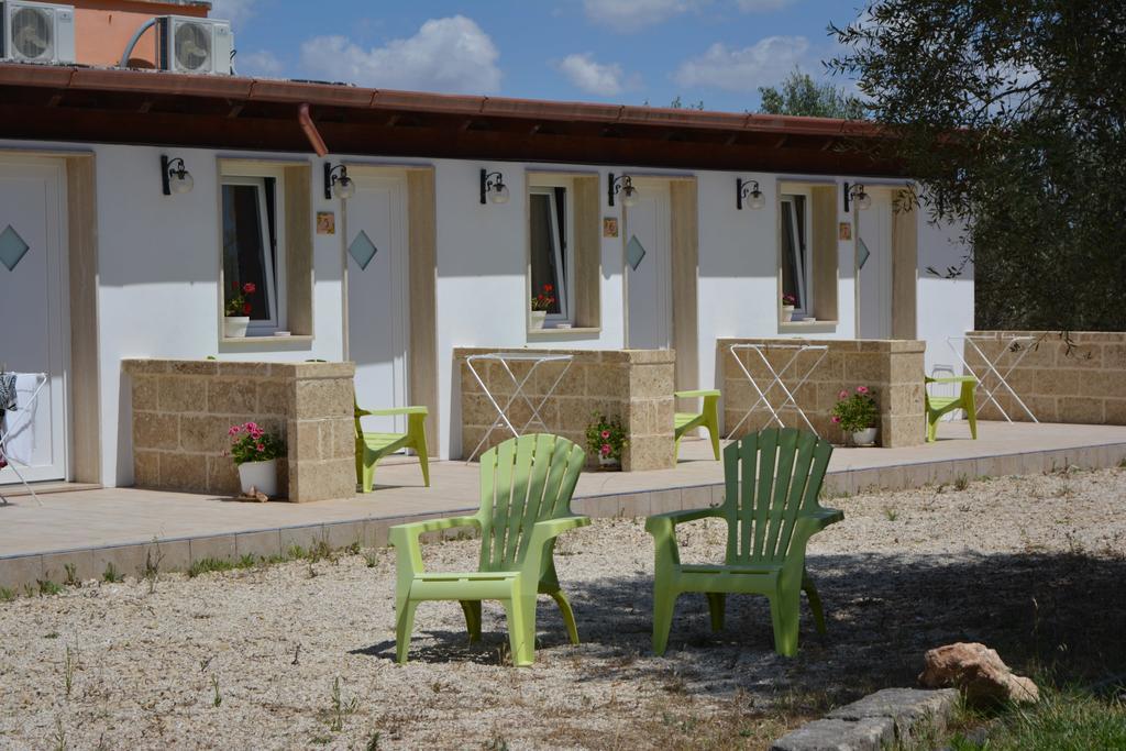Agriturismo "Terra D'Ulivi" ปอร์โตเชซาเรโอ ภายนอก รูปภาพ
